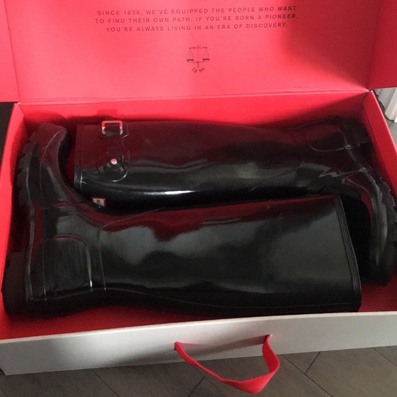 Tall Glossy Black Hunter Rain Boots (Size 7) - Picture 2 of 6